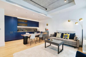 Chic 2 bedroom flat with Balcony